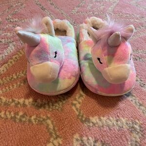 Toddler unicorn slippers